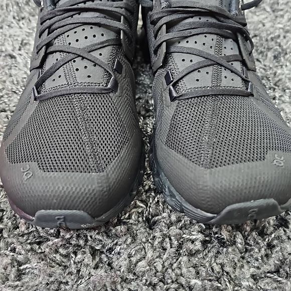 On running Cloud all black . Men's
Size 9.5
New
Box as is( original box , no - Picture 4 of 9